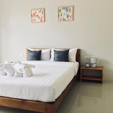 Snooze Inn Phuket - Free Shuttle To Bang Rong Pier Pa Khlok Exteriör bild