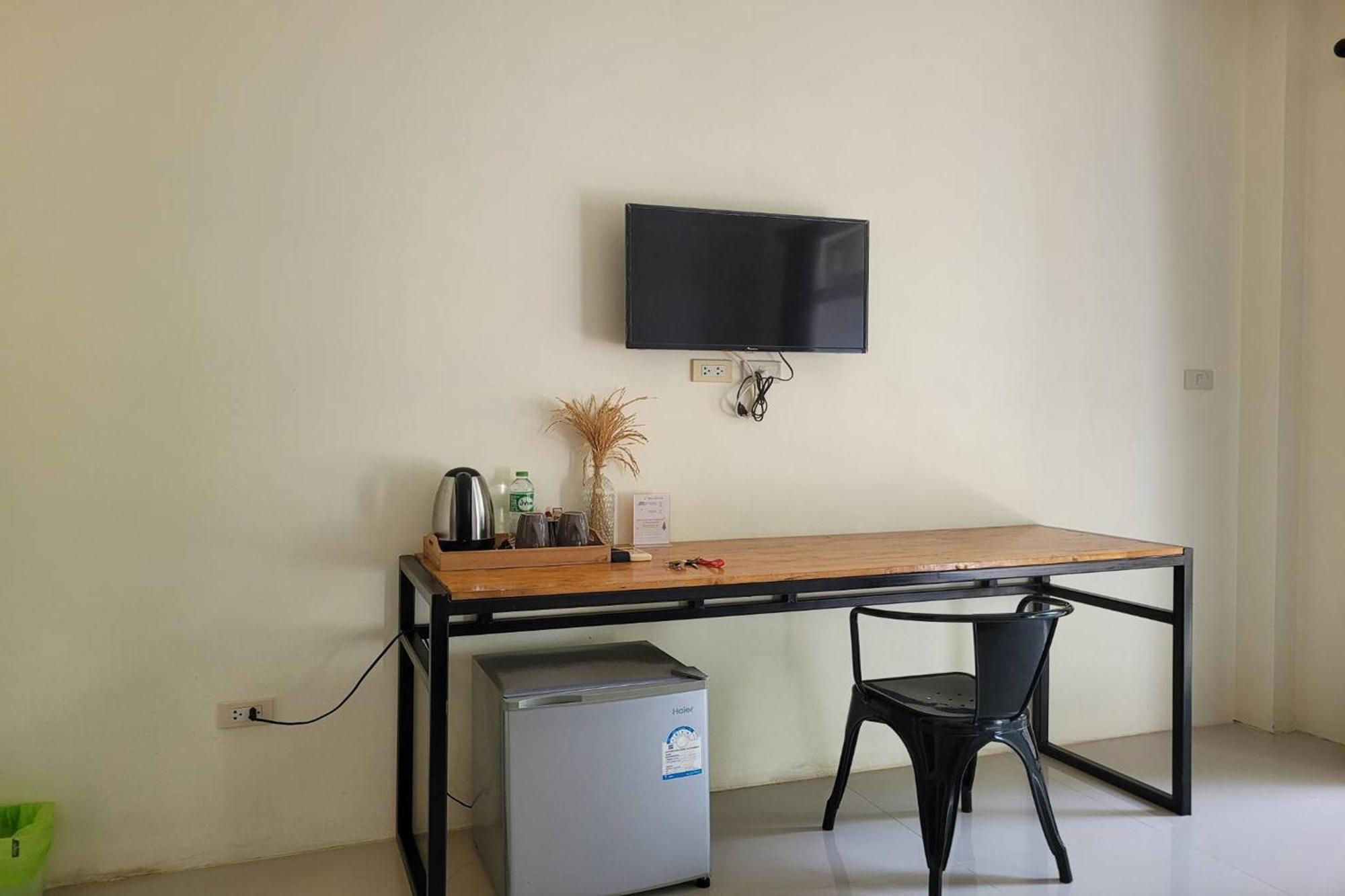 Snooze Inn Phuket - Free Shuttle To Bang Rong Pier Pa Khlok Exteriör bild