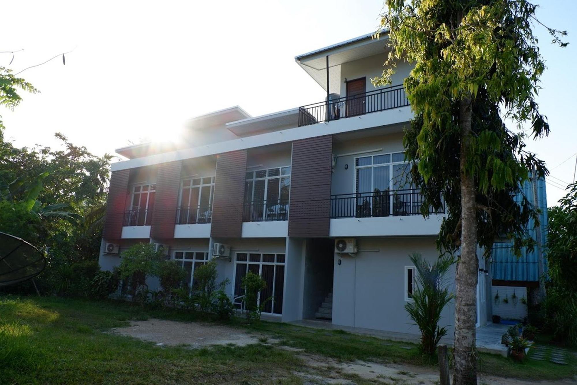Snooze Inn Phuket - Free Shuttle To Bang Rong Pier Pa Khlok Exteriör bild